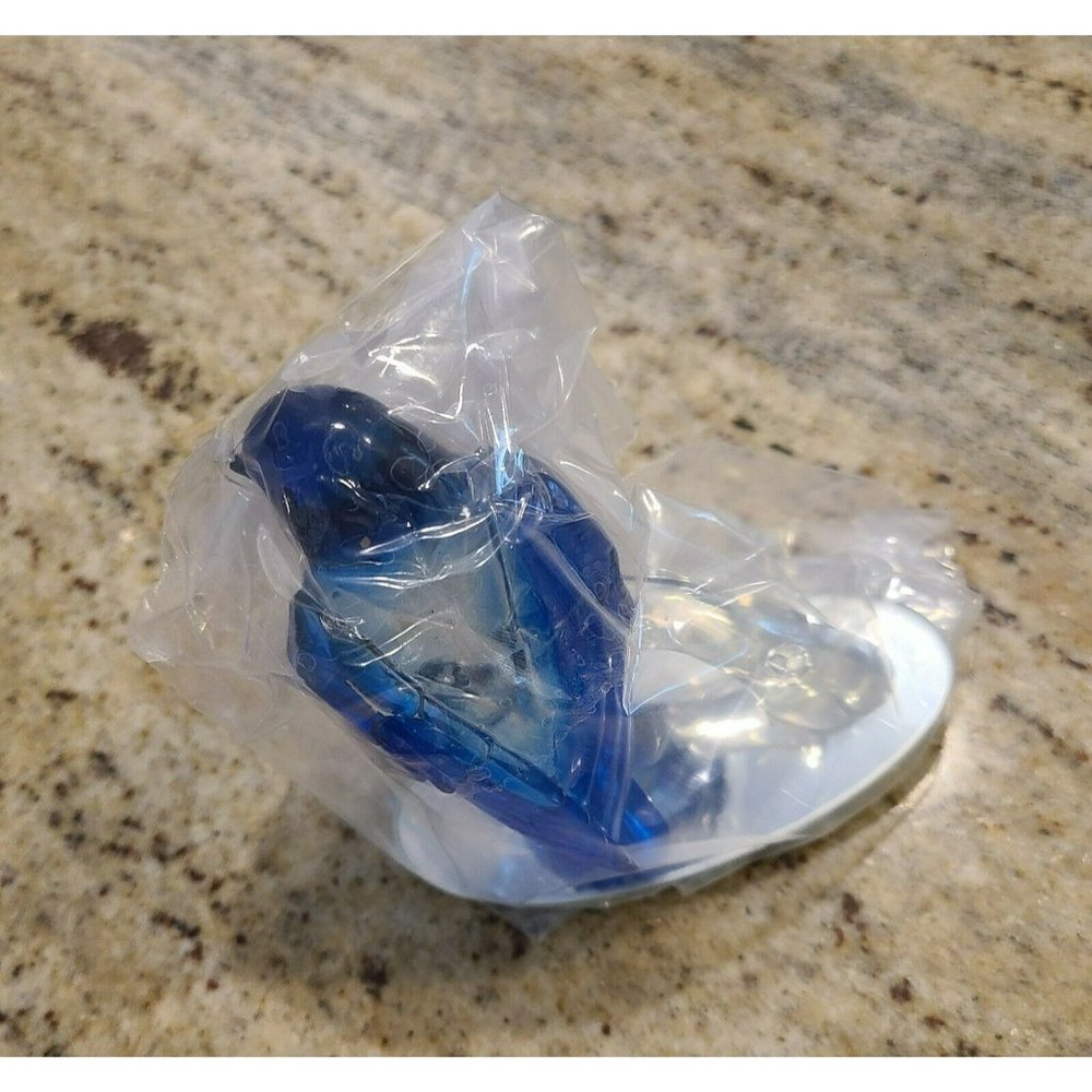 Blake Jensen Reflections of the Songbird Figurine. Beauty of the Sapphire - Picture 12 of 12